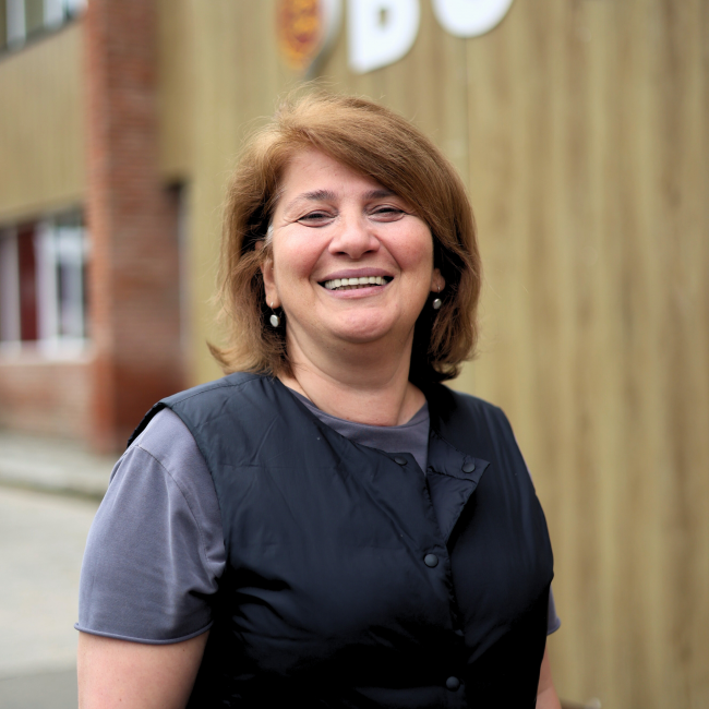 ნათია აბულაძე