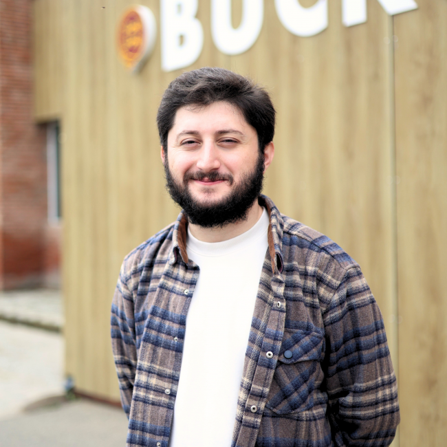 გიორგი ცხადაძე